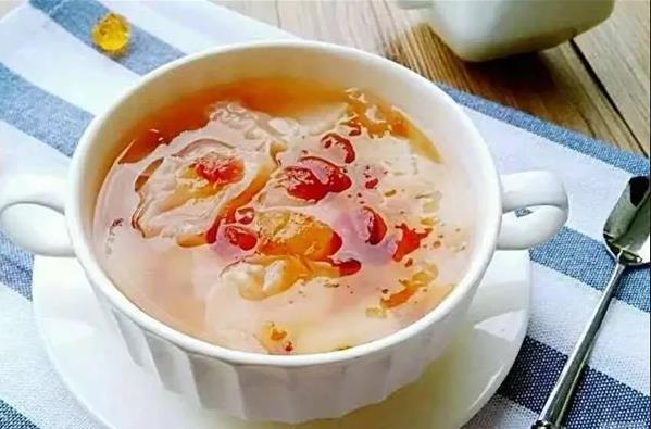  蜂蜜美食之——蜂蜜银耳羹